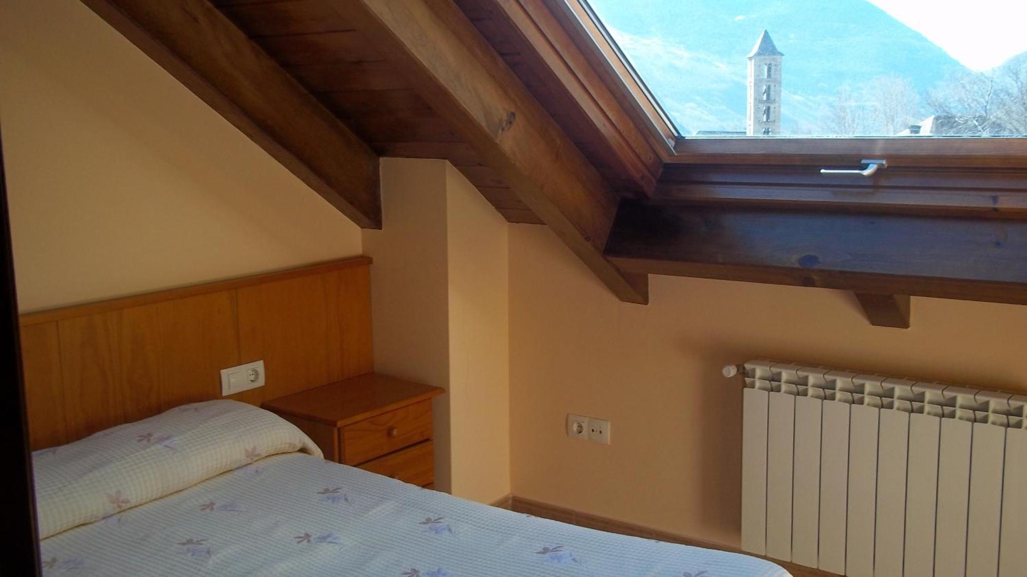 Hostal Pernalle Erill la Vall Exterior foto