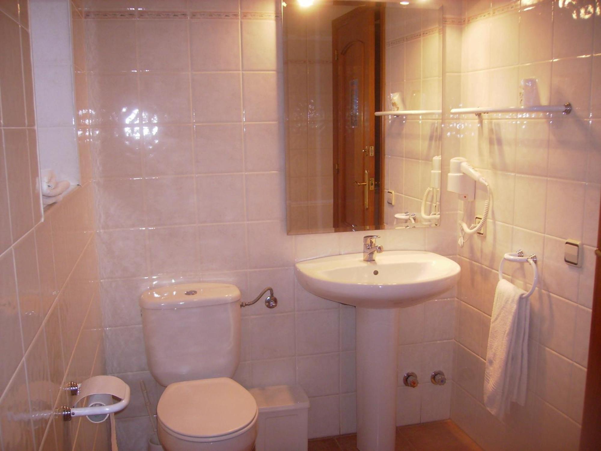 Hostal Pernalle Erill la Vall Exterior foto