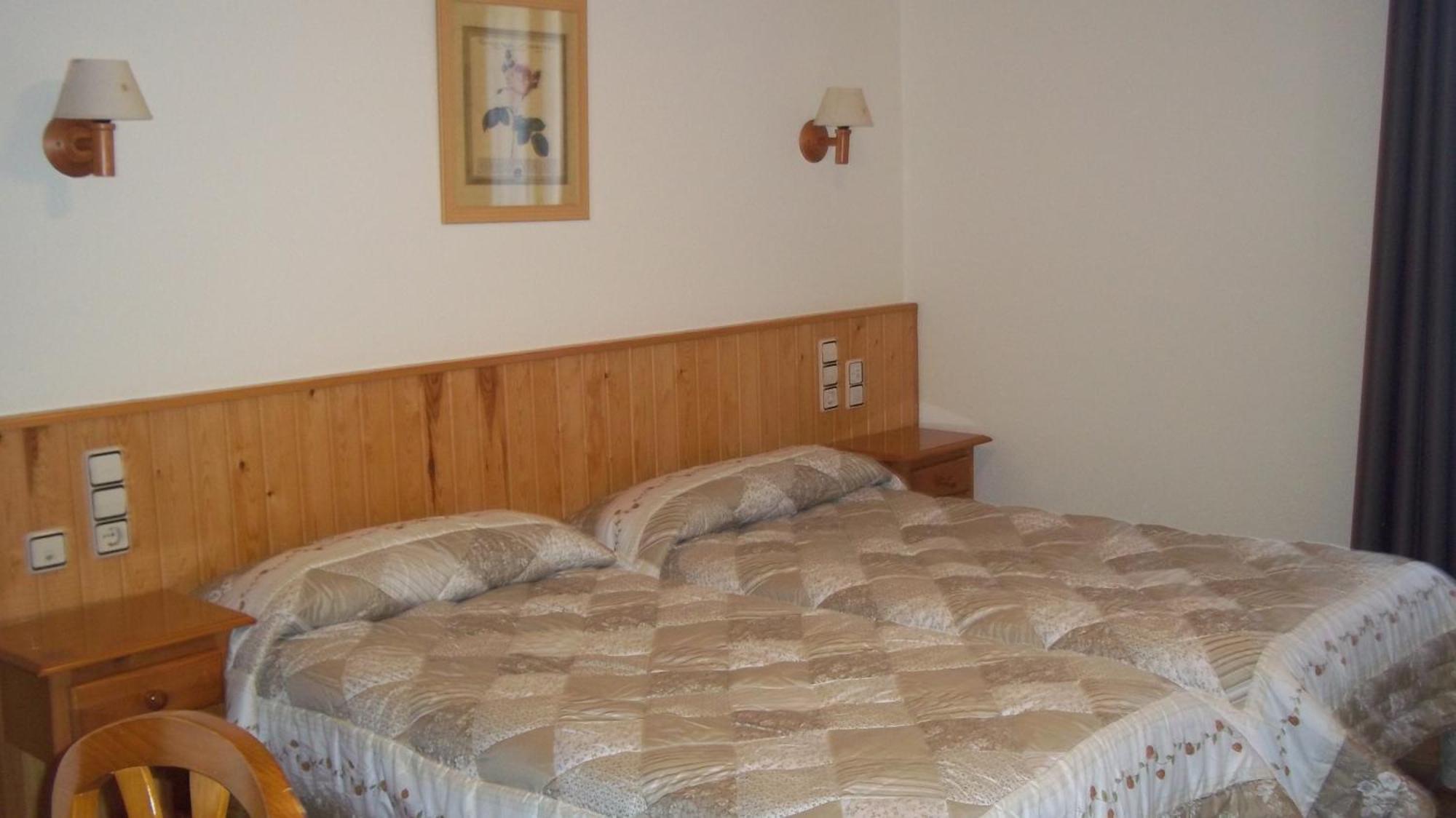 Hostal Pernalle Erill la Vall Exterior foto