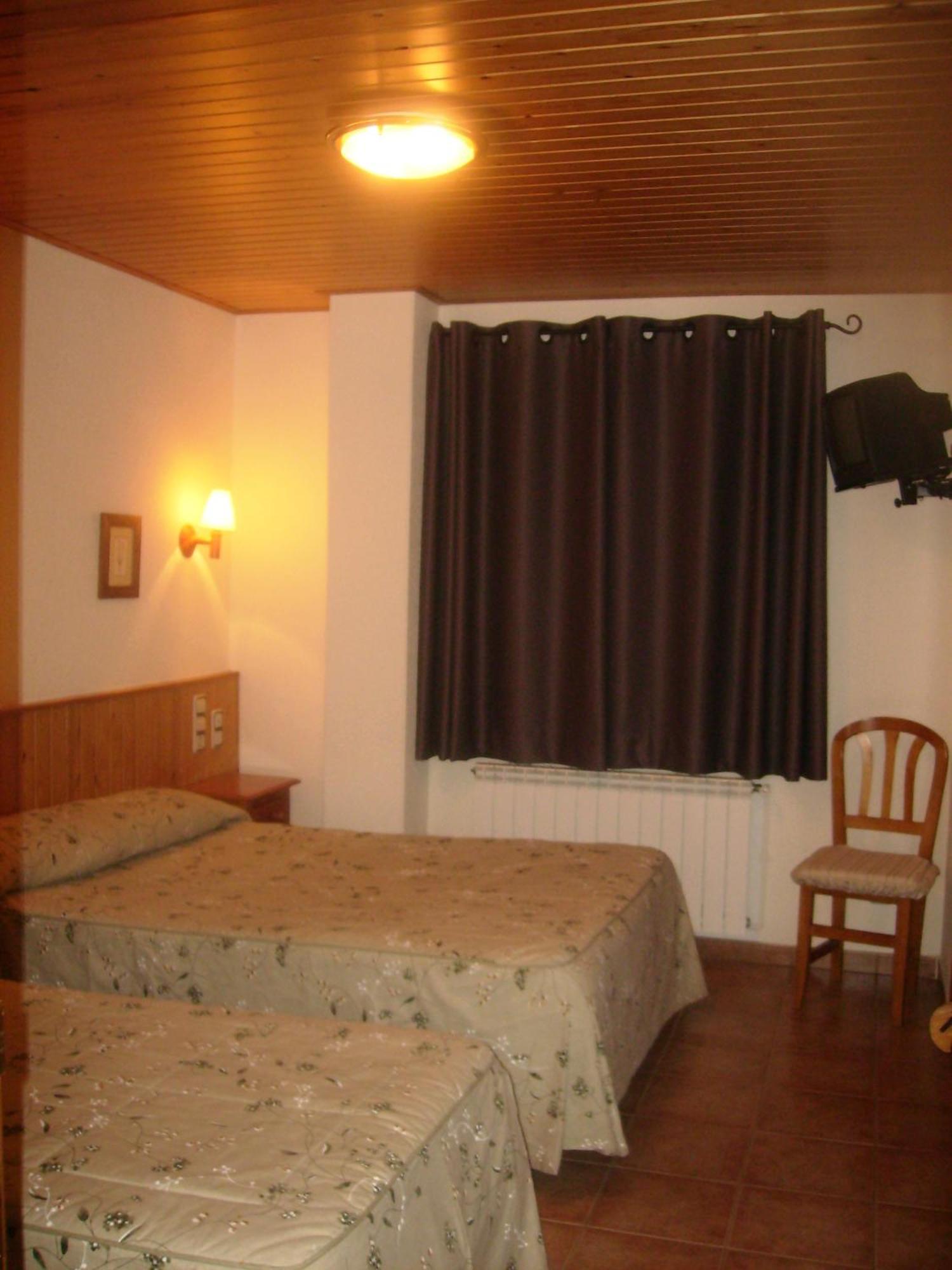 Hostal Pernalle Erill la Vall Exterior foto