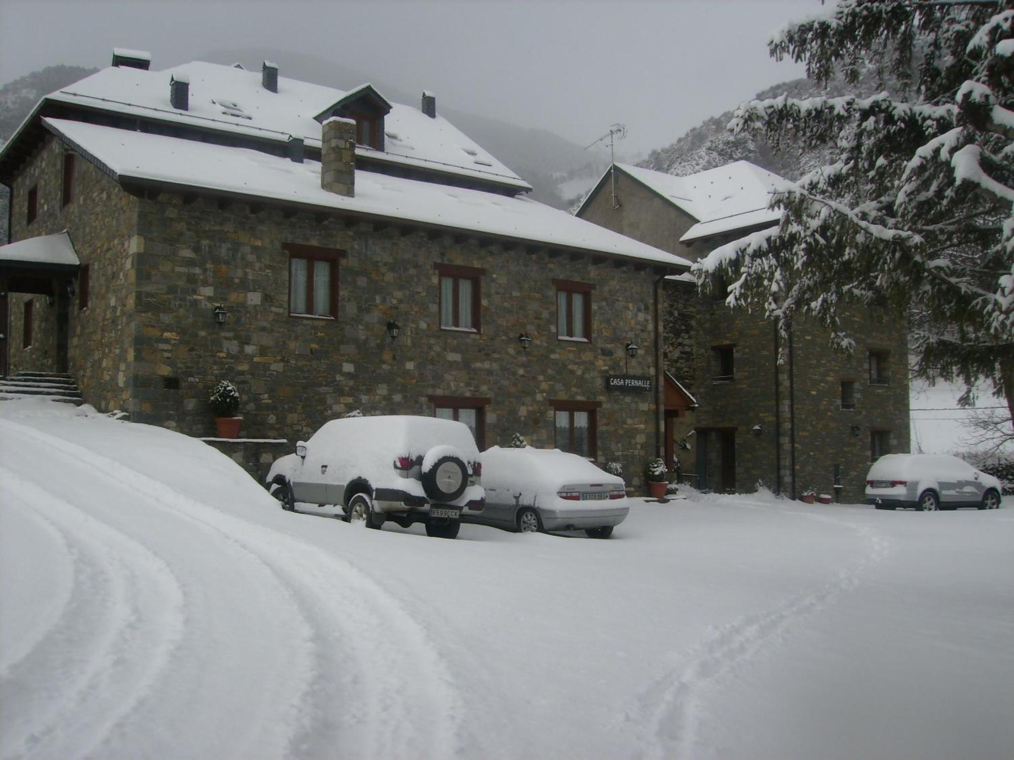 Hostal Pernalle Erill la Vall Exterior foto