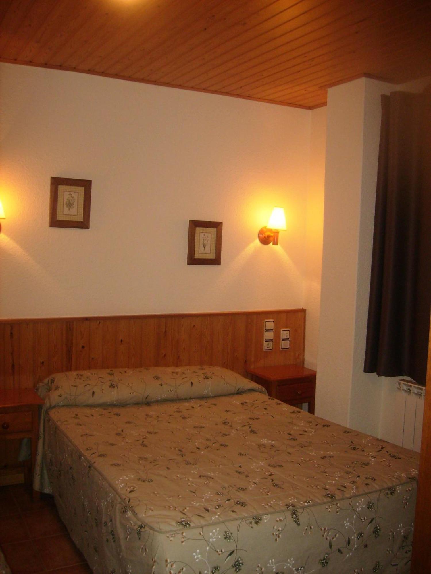 Hostal Pernalle Erill la Vall Exterior foto