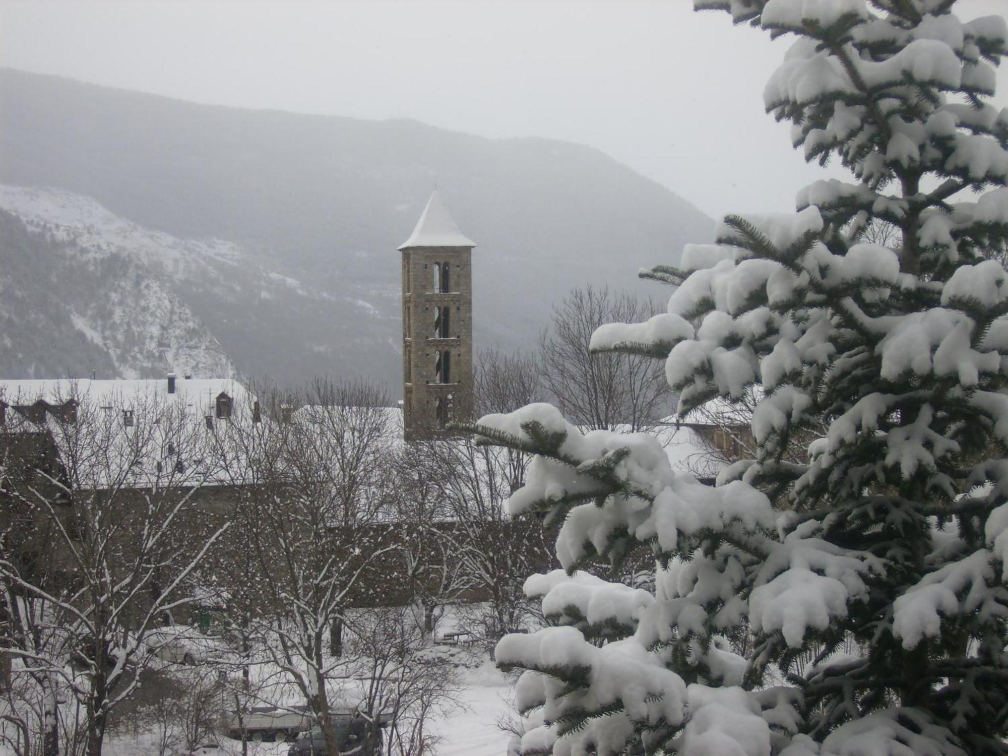 Hostal Pernalle Erill la Vall Exterior foto