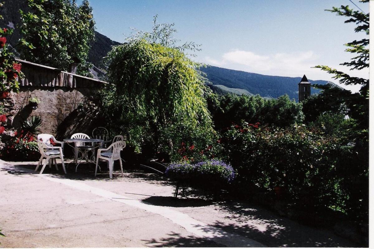 Hostal Pernalle Erill la Vall Exterior foto