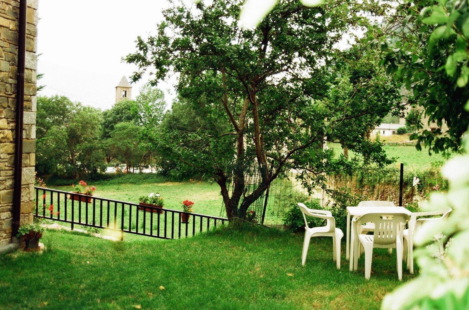 Hostal Pernalle Erill la Vall Exterior foto