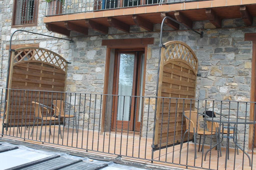 Hostal Pernalle Erill la Vall Exterior foto